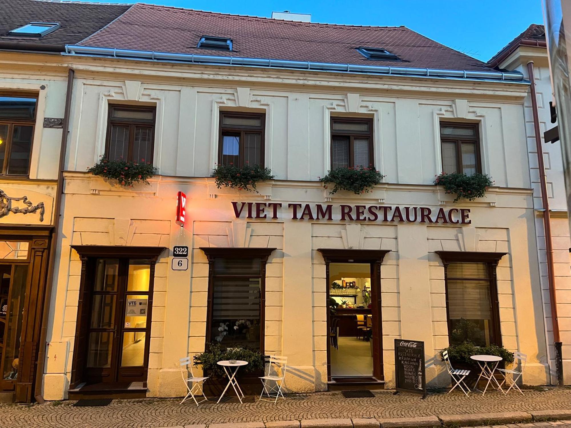 Vt6 House & Restaurant Panzió Znojmo Kültér fotó